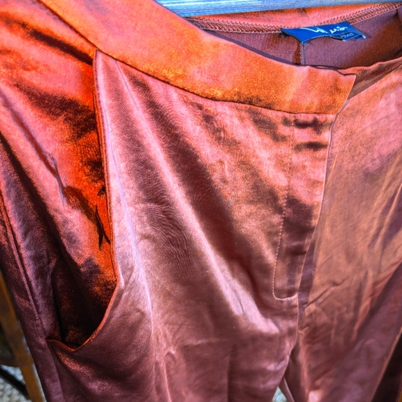 Lulu's Satin Rust Trouser Large - Picture 6 of 16
